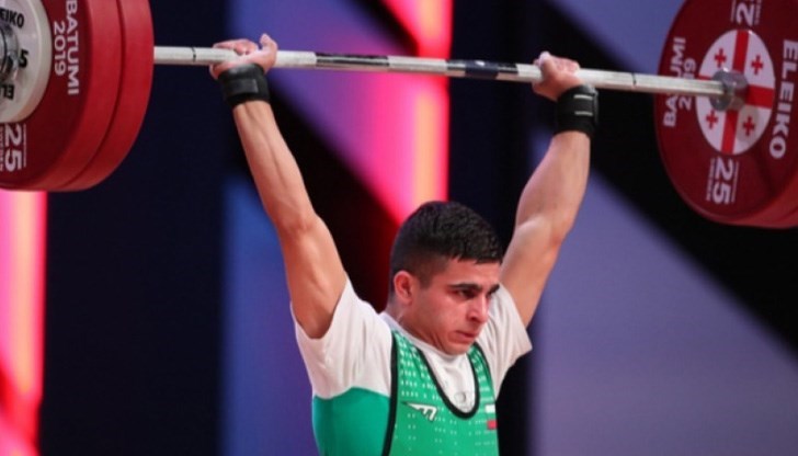 Спортист № 2 на Русе вече отпътува за град Рещ Спортист № 2 на Русе вече отпътува за град Рещ