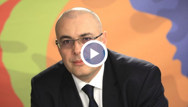 Освен технологиите, много се промени и нагласата в обществото за възприемане на тези новини – увеличиха се двете крайности, сподели първият главен редактор на БГНЕС