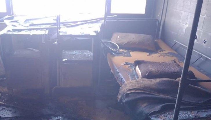 Така изглежда болничната стая, от която тръгнал огънят Така изглежда болничната стая, от която тръгнал огънят