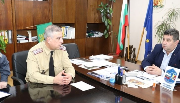 Юбилейната плоча няма да бъде открита днес Юбилейната плоча няма да бъде открита днес