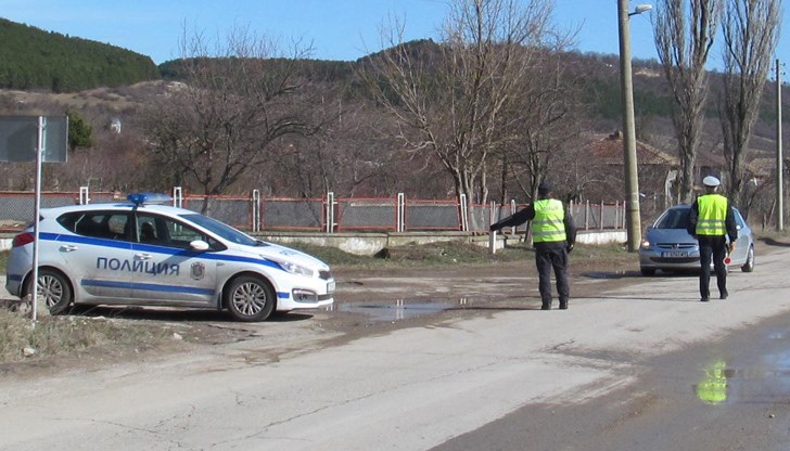 Проверени са над 480 моторни превозни средства