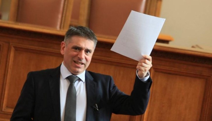 Искането за налагане на наказание е на Данаил Кирилов