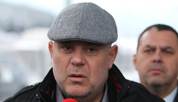 Няма да допуснем прокуратурата да бъде замесвана в дребни игрички. Никой не може да казва на прокуратурата какво да прави и какво да не прави, подчерта главният прокурор Няма да допуснем прокуратурата да бъде замесвана в дребни игрички. Никой не може да казва на прокуратурата какво да прави и какво да не прави, подчерта главният прокурор