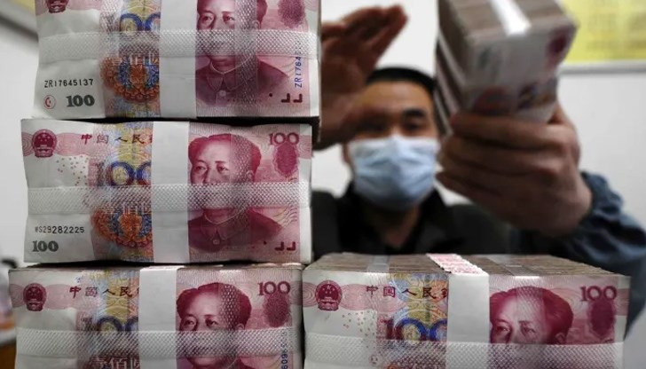 Банките използва ултравиолетови лъчи, за да дезинфектират банкнотите Банките използва ултравиолетови лъчи, за да дезинфектират банкнотите