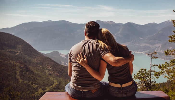 Има жени, от които мъжете не си отиват никога Има жени, от които мъжете не си отиват никога