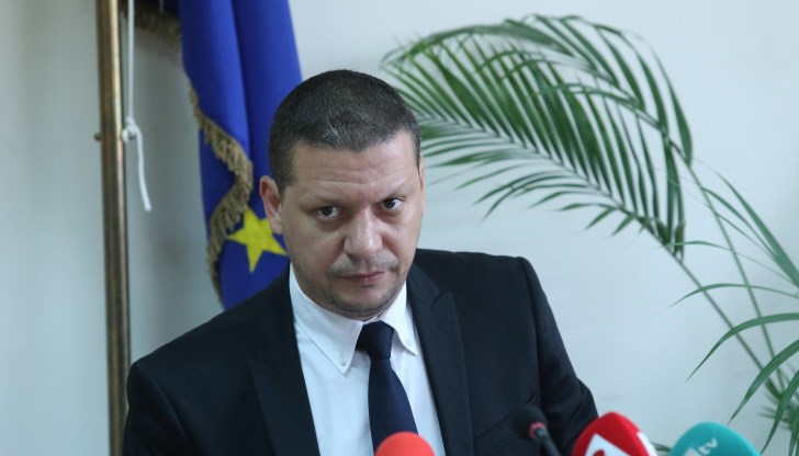 По преки чуждестранни инвестиции буквално смазваме държави като Швейцария, Нидерландия, Лихтенщайн, Финландия, Унгария, Кипър и др.