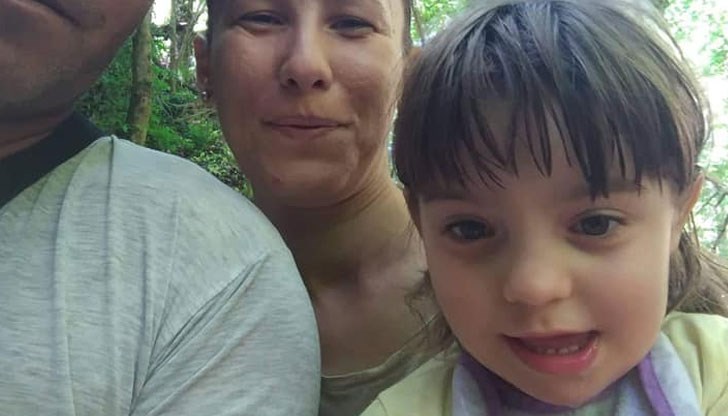 До края на лятото семейството на Добромира Недкова трябва да са осигури малко над 88 000 лева за лечение на дъщеря си