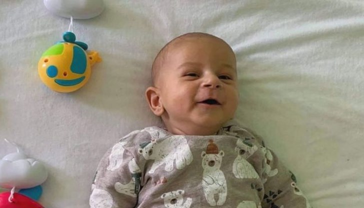 3-месечно бебе се нуждае спешно от средства за животоспасяваща трансплантация