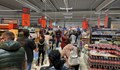 Извънредно положение: Хората се запасяват с продукти от първа необходимост