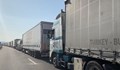 Втори конвой с 30 български тира е тръгнал от италианско-словенската граница