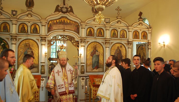 Русенски свещеник коментира предложенията за Богослужения на открито