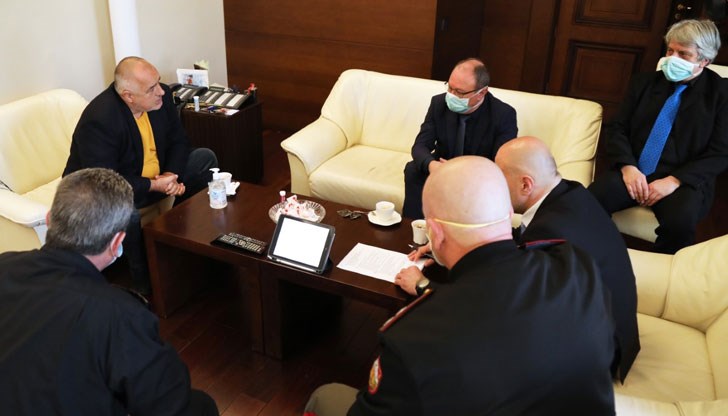 Създавам много мощна мрежа за това, заяви премиерът Създавам много мощна мрежа за това, заяви премиерът