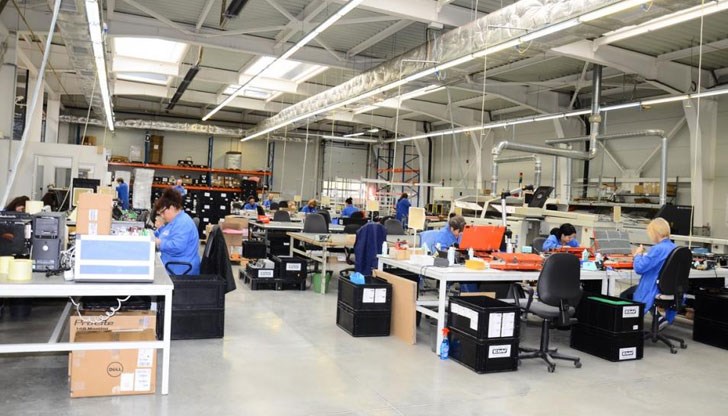 Община Русе призовава фирмите от региона да се погрижат за своите работници и служители Община Русе призовава фирмите от региона да се погрижат за своите работници и служители