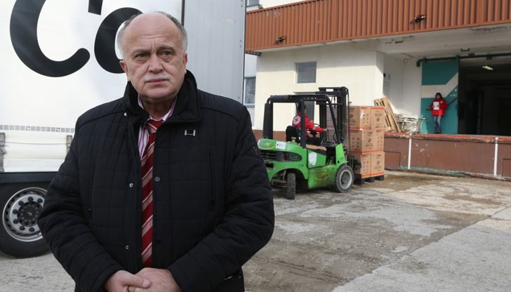 Получени са над 85 000 броя предпазни очила, 50 000 броя маски от висок клас на защита и 10 000 броя предпазни облекла, съобщи заместник-министърът на здравеопазването Получени са над 85 000 броя предпазни очила, 50 000 броя маски от висок клас на защита и 10 000 броя предпазни облекла, съобщи заместник-министърът на здравеопазването