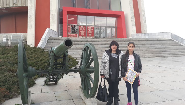 От ОУ „Христо Ботев“ в надпреварата впуснаха четирима ученици, но само творбата на шестокласничката беше отличена