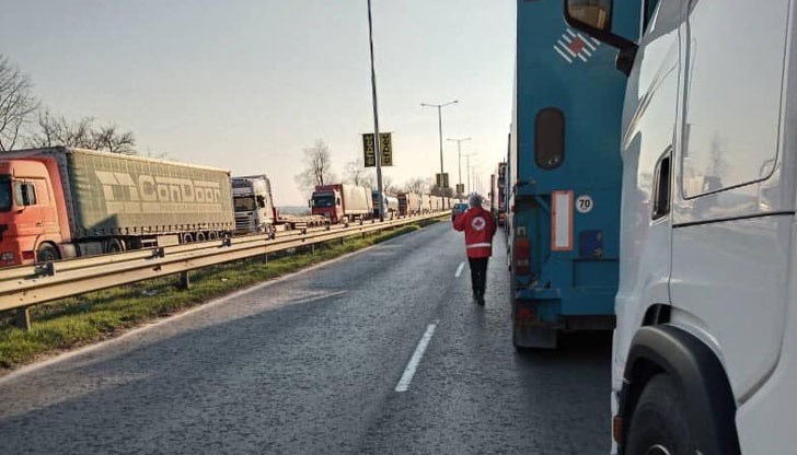 Причините за забавянето в пропускателния режим са две