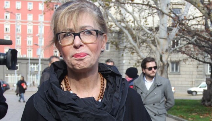 В тази криза със страшна сила се откроиха два факта