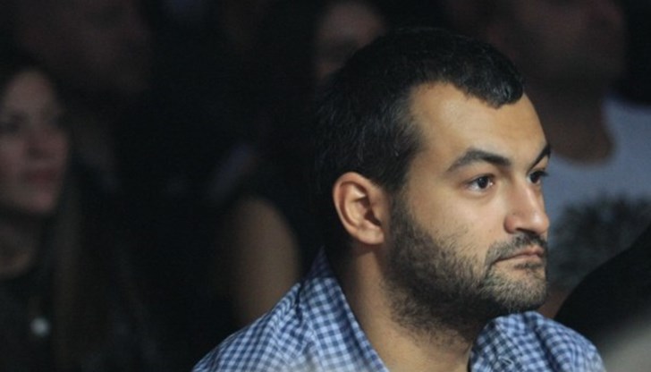 Прокуратурата го е задържала за 72 часа и след изтичането им ще поиска от съда да наложи постоянен арест Прокуратурата го е задържала за 72 часа и след изтичането им ще поиска от съда да наложи постоянен арест