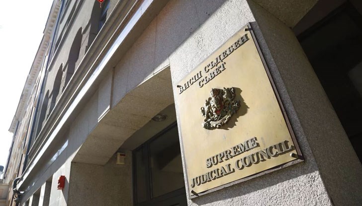 И Иван Гешев преустанови приема на граждани в Приемната на главния прокурор и от административните ръководители на прокуратурите И Иван Гешев преустанови приема на граждани в Приемната на главния прокурор и от административните ръководители на прокуратурите