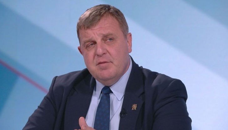 Няма бежански натиск на българската граница, категоричен е министърът на отбраната