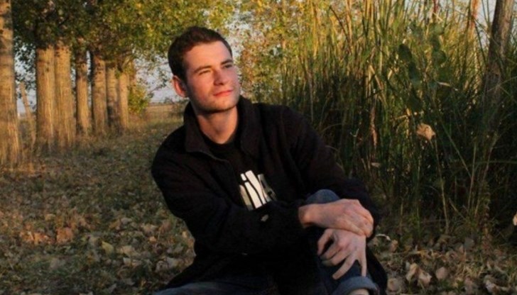 Валентин Митов: Днес, 3 март, синът ми Николай е намерен мъртъв във водите на Казиченското езеро. Светла му памет и Бог да го прости