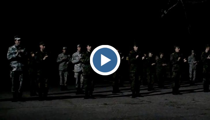 Курсанти в Шумен изразиха подкрепата си за българските медици в борбата им с COVID-19