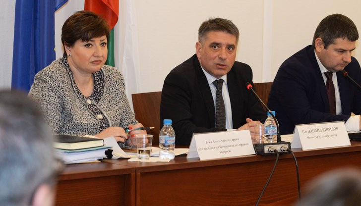 Данаил Кирилов влезе в противоречие и със собствените си действия Данаил Кирилов влезе в противоречие и със собствените си действия