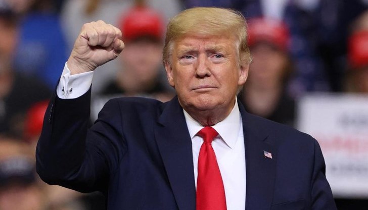 Доналд Тръмп призова към спокойствие в условията на епидемия и обеща Съединените щати скоро да излязат по-силни от тежката ситуация Доналд Тръмп призова към спокойствие в условията на епидемия и обеща Съединените щати скоро да излязат по-силни от тежката ситуация