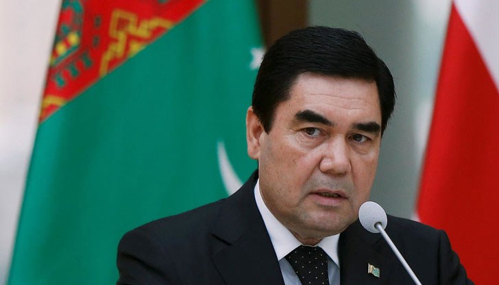 Граждани, които се движат по улиците с маски и говорят за пандемията, рискуват да бъдат арестувани Граждани, които се движат по улиците с маски и говорят за пандемията, рискуват да бъдат арестувани