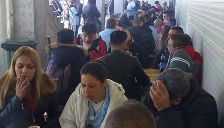 Завод “Язаки” работи в разрез със законовите мерки за борба с коронавируса Завод “Язаки” работи в разрез със законовите мерки за борба с коронавируса