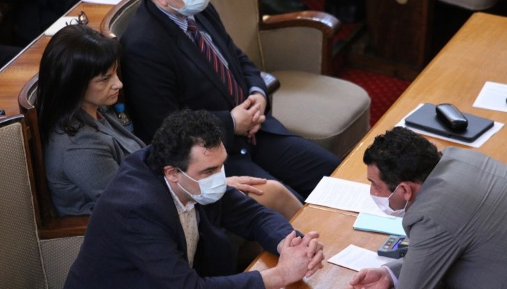 При повторното разглеждане на закона депутатите отхвърлиха спорните текстовете