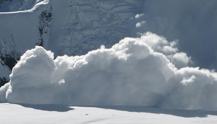 Петима души са намерили смъртта си, затрупани от лавина в Дахшайн