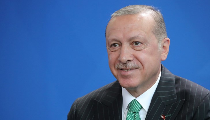 Ние в продължение на 9 години хранихме мигрантите. Сега те искат да отидат в Европа