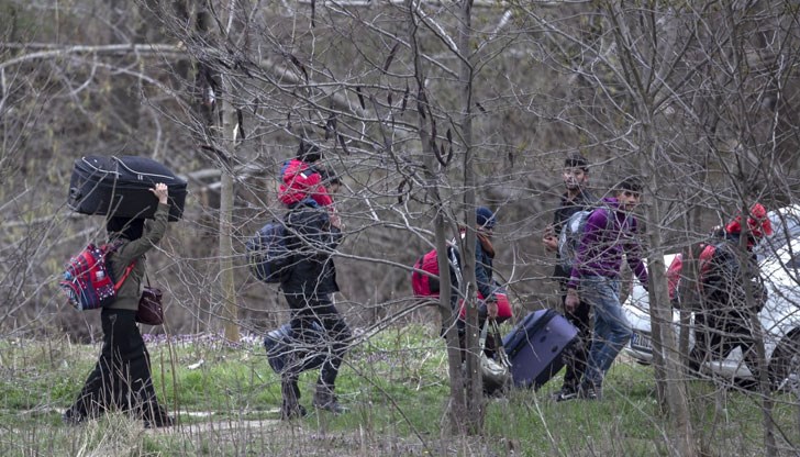 Може да се окаже, че именно мигрантите ще понесат тежки щети заради борбата с пандемията Може да се окаже, че именно мигрантите ще понесат тежки щети заради борбата с пандемията