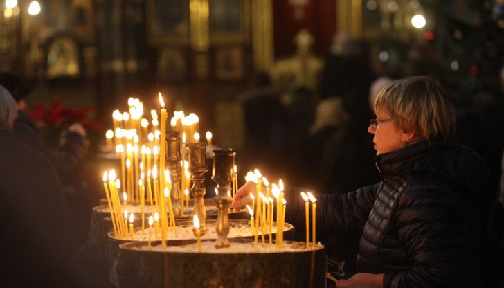 На 24 март, ден преди Благовещение, Православната църква почита паметта на Св. преподобни Захария и Св. Артемон Селевкийски