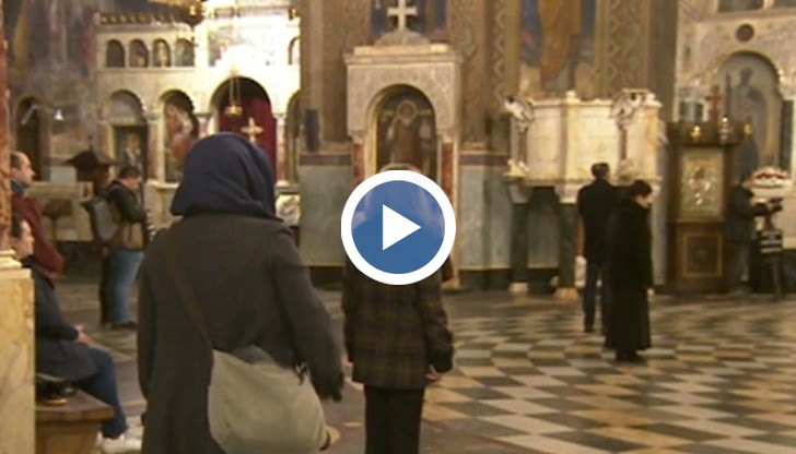 Във всички храмове добавят молитви за спасениие от епидемии