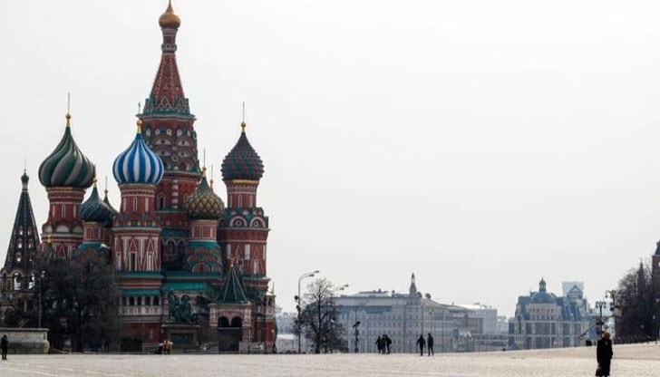 Кметът на руската столица Сергей Собянин подчерта, че московчани вече няма да могат да се разхождат из града без причина
