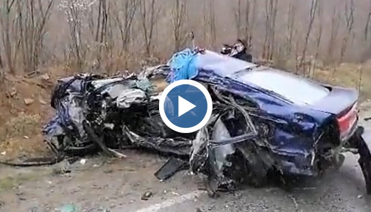 Ударили са се лек автомобил и камион