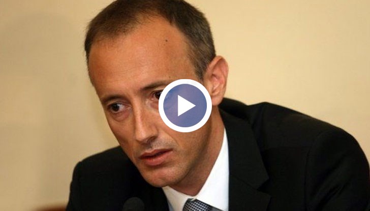 Винаги можем да направим така, че матурите да обхващат по-малко материал