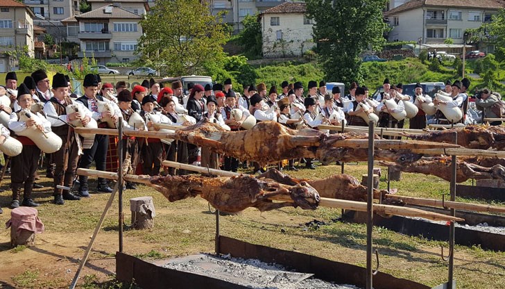 Веселието трябваше да се състои на 1 май Веселието трябваше да се състои на 1 май