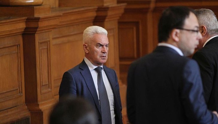 Специалният орган ще включва видни юристи, специалисти от министерства и ведомства, както и представители на академичните среди и граждански организации