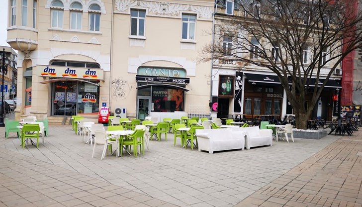 Собствениците на кафенета и ресторанти трябва да подадат заявление в Информационния център на Общината