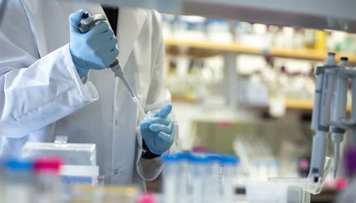 Американски учени предлагат да се използват антитела от кръвта на вече преболедували и излекувани от COVID-19