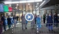 Лекари аплодираха хората, останали си вкъщи