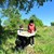 В Италия момче пътува 1.5 км, за да учи под дърво