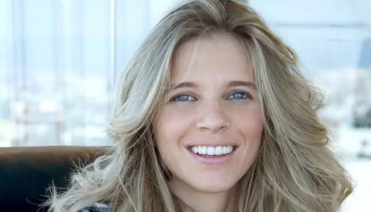 Брат ѝ Александър Деянов (бийтбоксърът SkilleR) е със 100 000 лв. гаранция