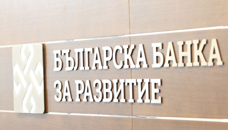 Първата банка, която стартира приема на документи в понеделник, 27 април, е Общинска банка
