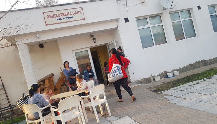 Е що да чиним како, мръсна ли да одим. Страх ни е, ама одиме