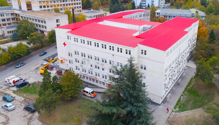 41-годишният мъж е под лекарско наблюдение в УМБАЛ „Медика - Русе“ 41-годишният мъж е под лекарско наблюдение в УМБАЛ „Медика - Русе“