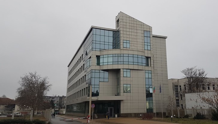 Крайната дата за подаването на декларации за доходите на физически лица е 30 април Крайната дата за подаването на декларации за доходите на физически лица е 30 април